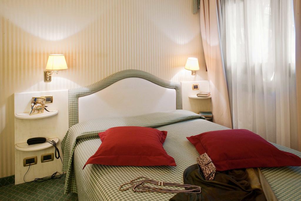 Hotel Hs Wenecja Zewnętrze zdjęcie